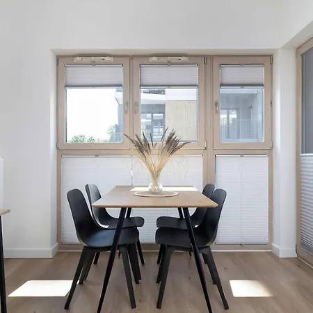 Bright Near The Center Of With Parking By Renters * Katowice