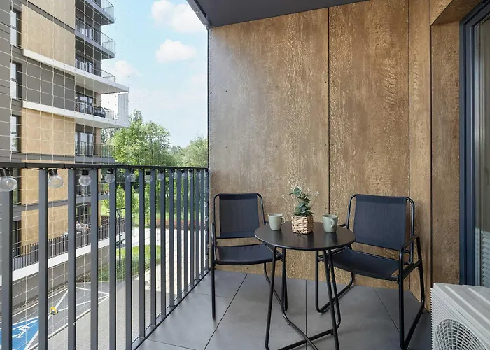 Bright Near The Center Of With Parking By Renters